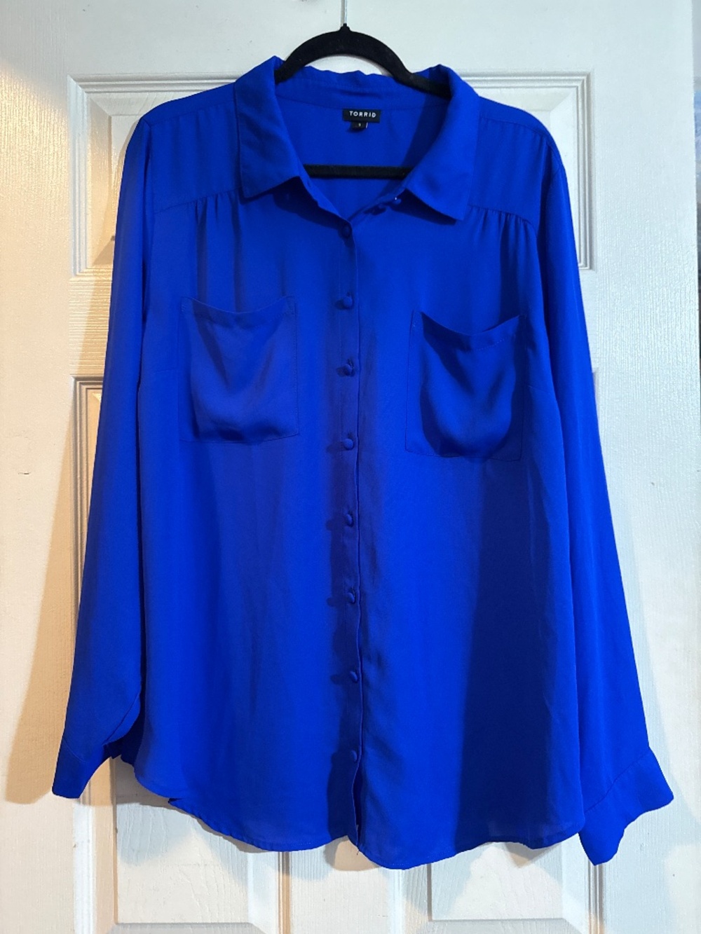 Torrid button up long sleeve blouse